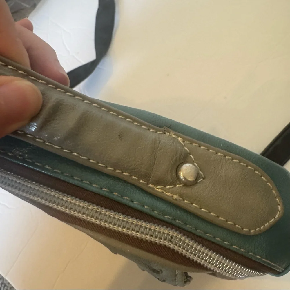 Stylish Black and Gray Messenger Bag